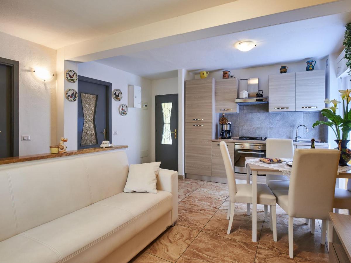 Apartment Casa Del Pergulin - Lmz325 By Interhome 베르체이아 외부 사진
